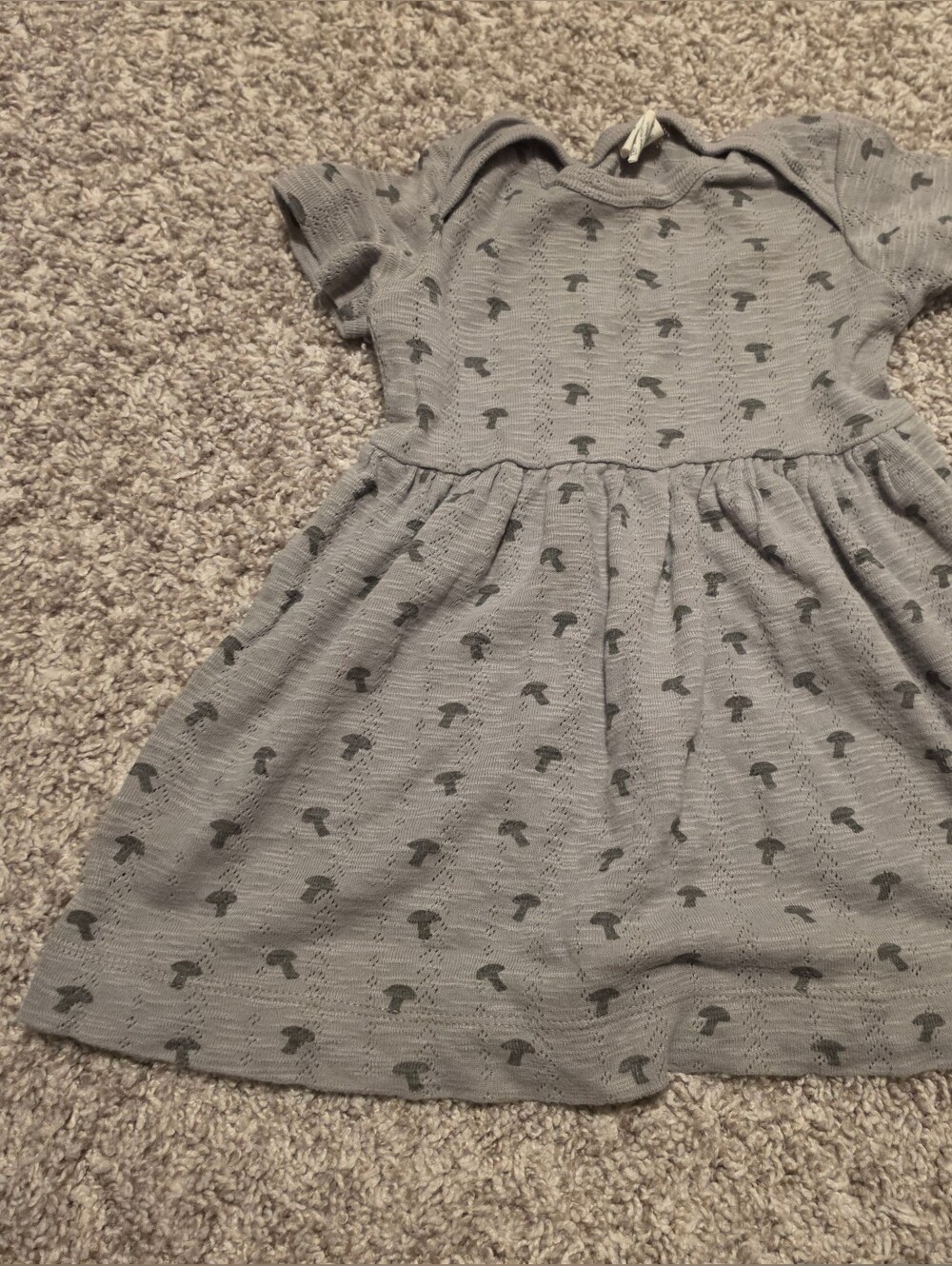 Baby' Gray Short-Sleeve Dress with Subtle Mushroom Print Kate Quinn